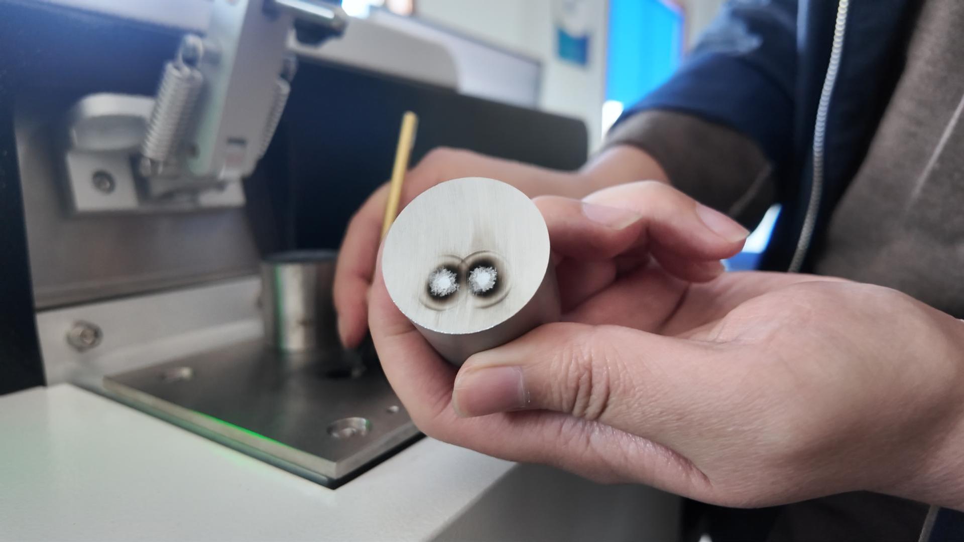 Оптический эмиссионный спектрометр W5 — самый современный дуговой/искровой ОЭС с высочайшей производительностью